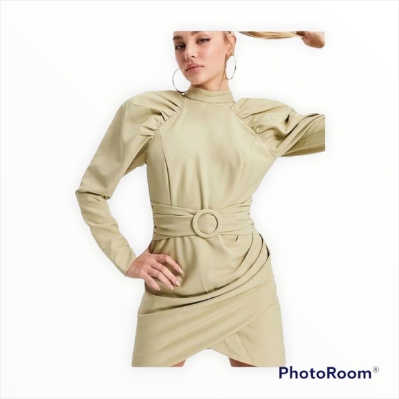 NWT LAVISH ALICE Sage Green Balloon Sleeve Open Back Mini Dress Size 12 - Picture 2 of 10